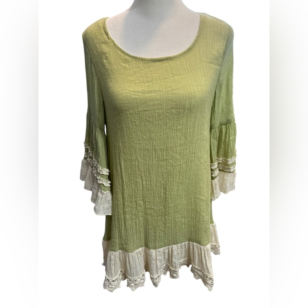 Paisley Vine Sage Green Bobo Top w/Lace - Size Medium
